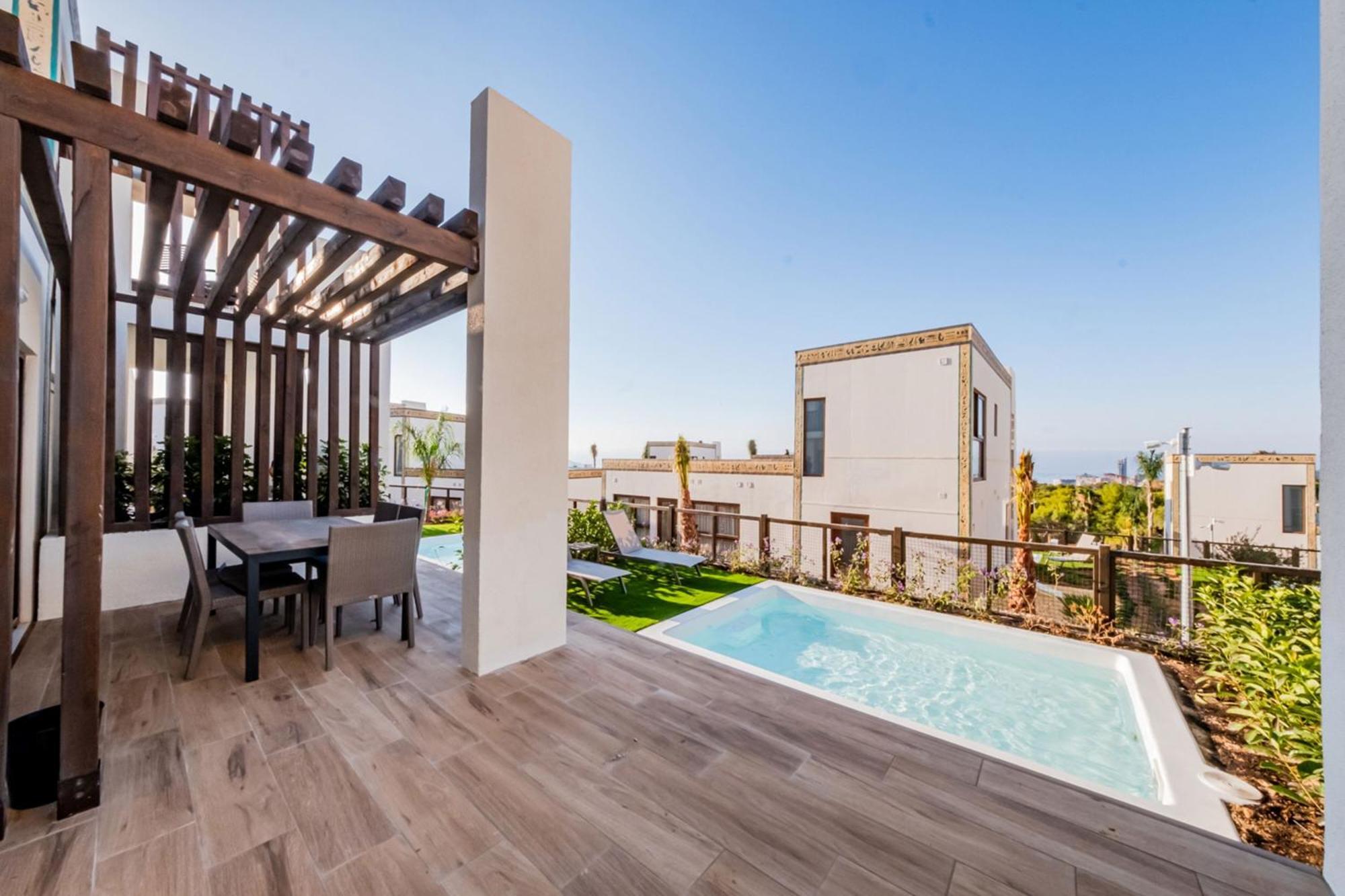 Four Points By Sheraton Costa Blanca Villas Benidorm Bagian luar foto