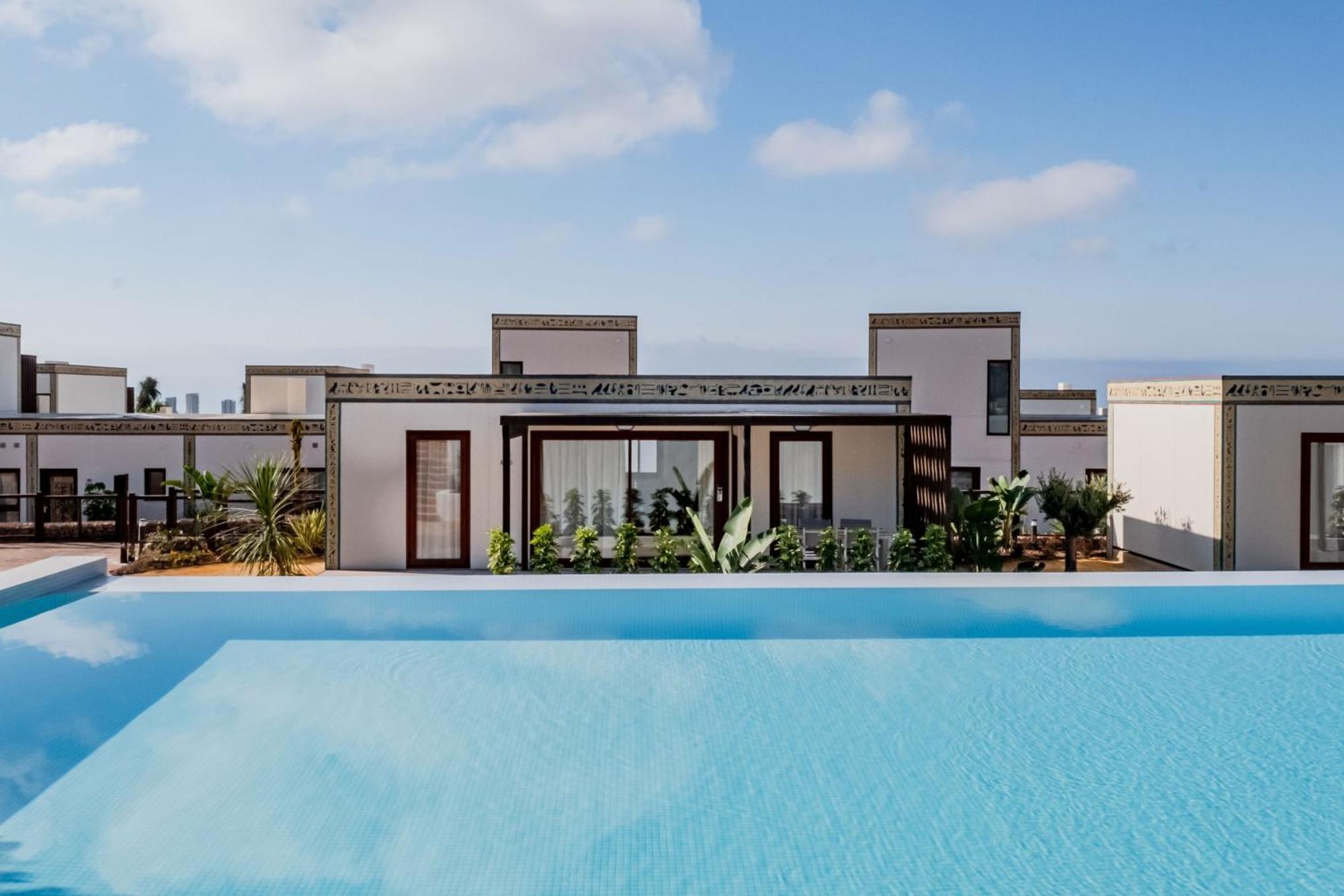 Four Points By Sheraton Costa Blanca Villas Benidorm Bagian luar foto