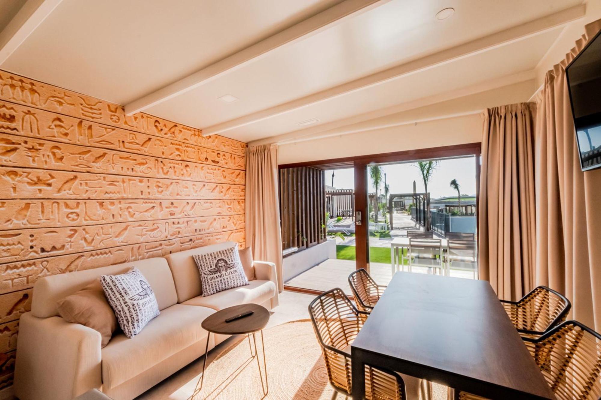 Four Points By Sheraton Costa Blanca Villas Benidorm Bagian luar foto
